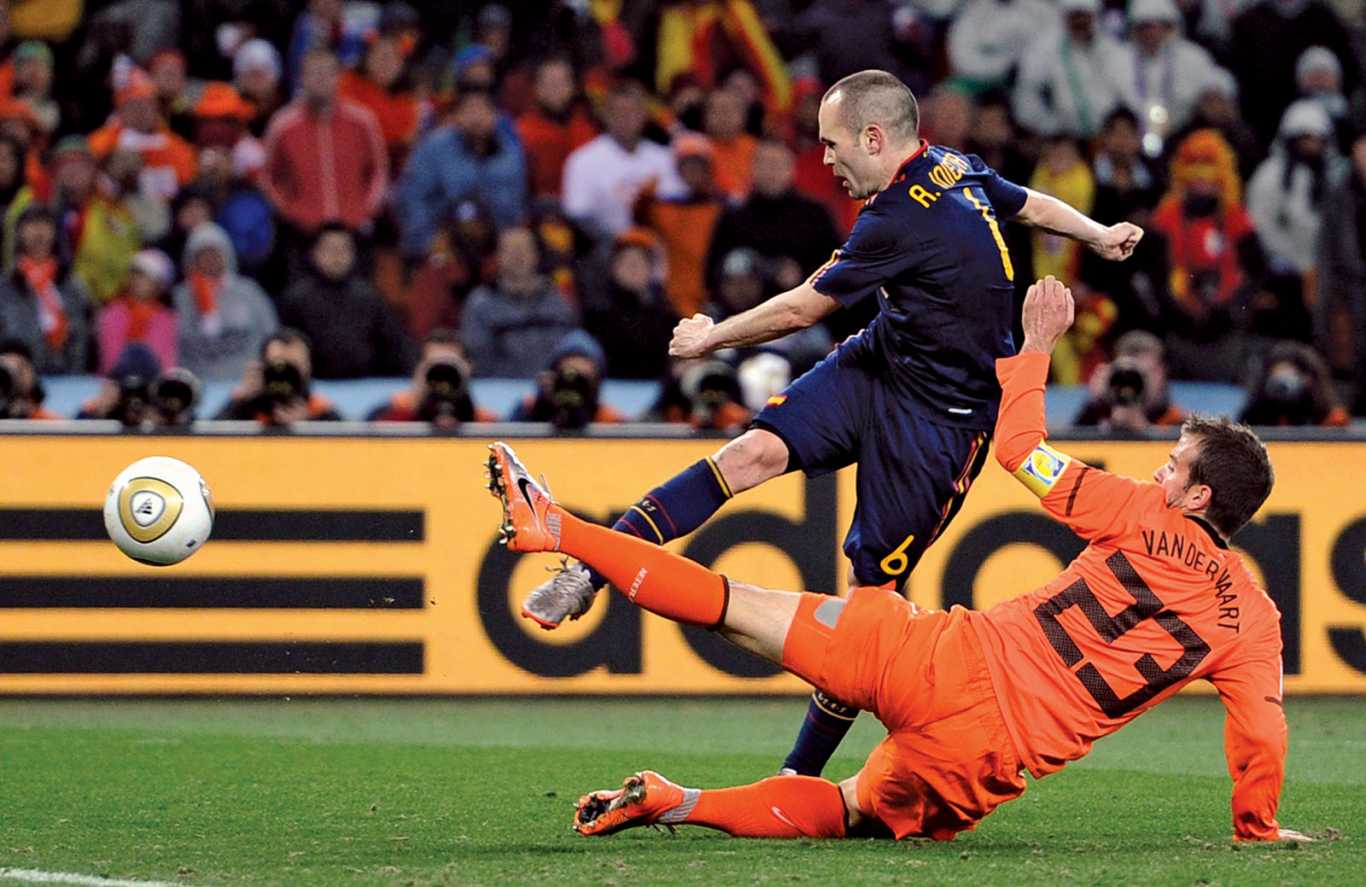 Dean Smith derrubado para assumir spurs